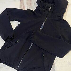 EUC Iviva by Lululemon Girls Black Hooded Jacket windbreaker spring Sz 10